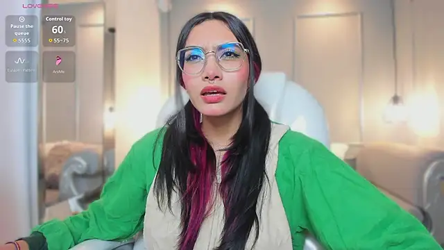 AzuraKindong online show from February 2026 07:35:01 PM