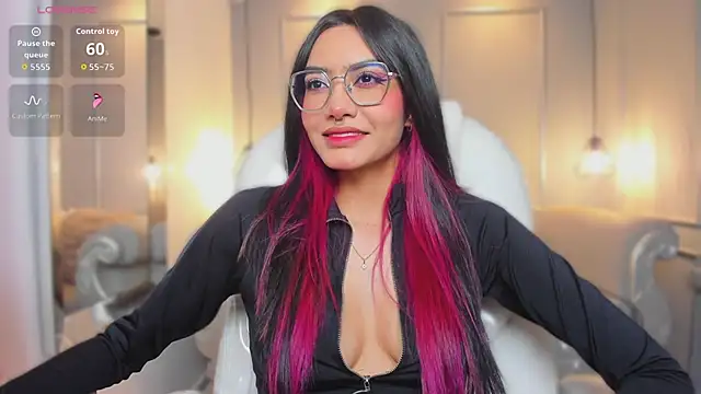 AzuraKindong online show from February 2026 07:21:02 PM