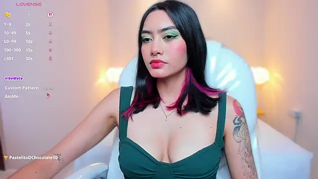 AzuraKindong online show from March 2026 07:17:01 PM