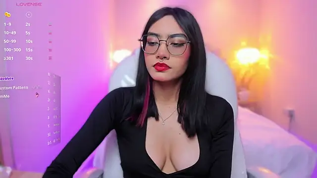 AzuraKindong online show from March 2026 07:47:01 PM