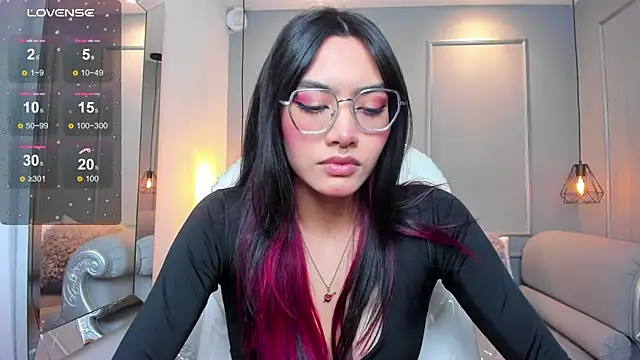 AzuraKindong online show from November 2025 07:17:01 PM