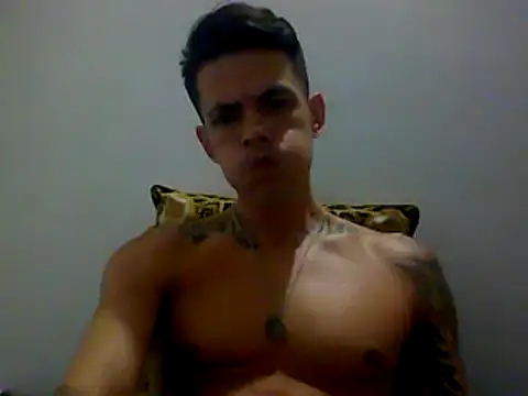 Skater29xx2 online show from February 2025 05:43:02 AM