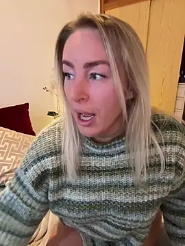 Snapshot of ChristyAdair chatting on February 2025 03:20:01 PM ChristyAdair online show from February 2025 03:20:01 PM