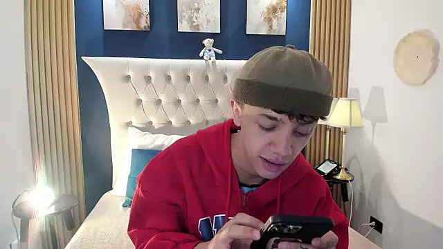 Tomy Rox online show from March 2026 12:33:02 PM