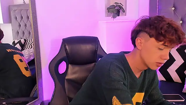 Snapshot of Tomy_Rox chatting on November 2025 06:03:01 AM Tomy Rox online show from November 2025 06:03:01 AM