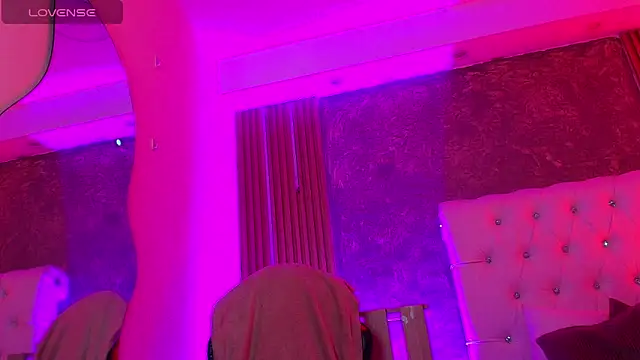 Tomy Rox online show from April 2026 06:42:02 PM