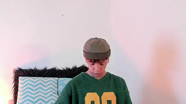 Snapshot of Tomy_Rox chatting on November 2025 08:23:02 PM Tomy Rox online show from November 2025 08:23:02 PM