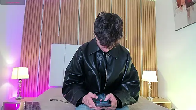 Tomy Rox online show from March 2026 08:19:01 PM