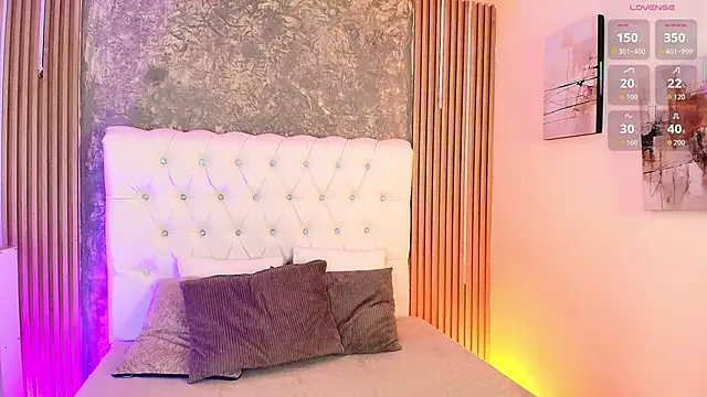 Tomy Rox online show from April 2026 08:34:01 PM