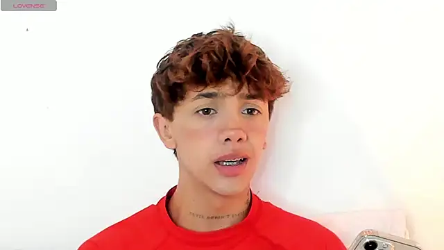 Snapshot of Tomy_Rox chatting on October 2025 08:31:02 PM Tomy Rox online show from October 2025 08:31:02 PM