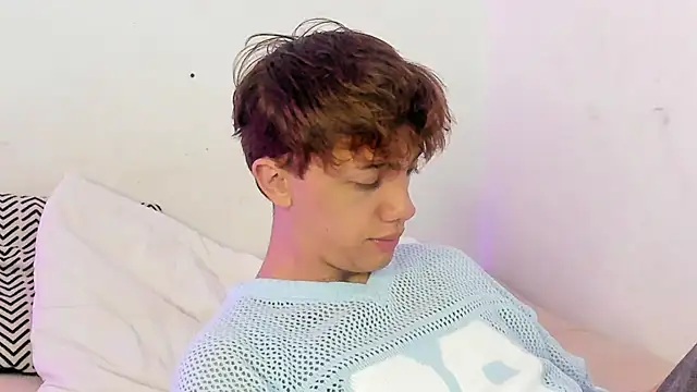 Snapshot of Tomy_Rox chatting on October 2025 08:30:01 PM Tomy Rox online show from October 2025 08:30:01 PM