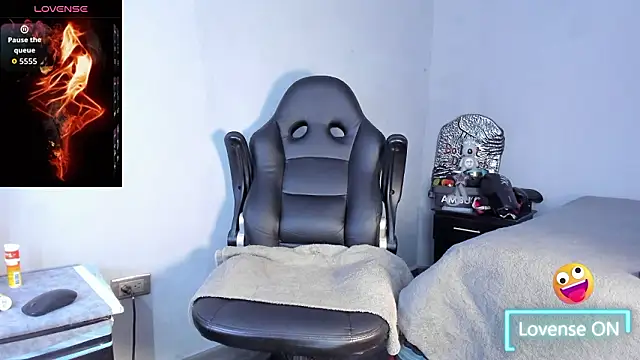 Dancelwashington online show from March 2026 06:59:02 PM