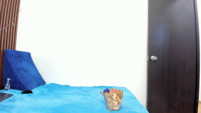 bonnyy26 online show from January 2026 09:05:01 AM