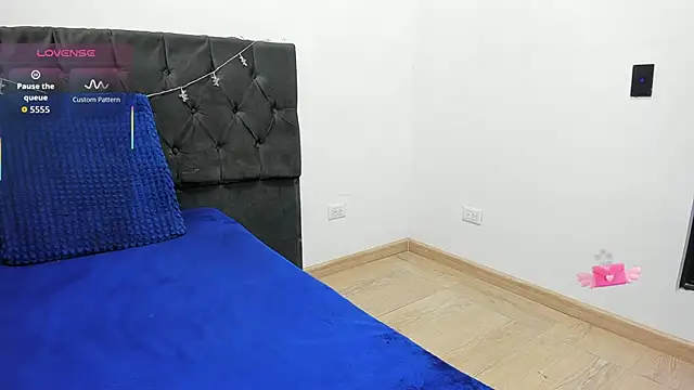 bonnyy26 online show from December 2025 09:13:02 AM