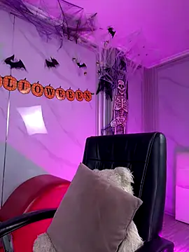 AnyaFloyd69 online show from October 2025 11:44:02 PM