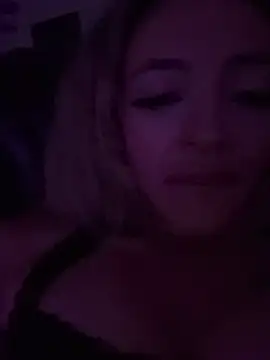 Snapshot of greedybratt chatting on February 2025 03:35:01 AM greedybratt online show from February 2025 03:35:01 AM