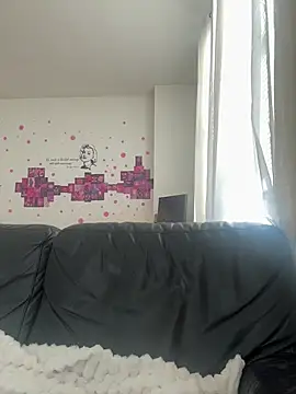 Snapshot of greedybratt chatting on February 2025 08:14:02 PM greedybratt online show from February 2025 08:14:02 PM