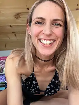 DanaeJustine online show from November 2025 11:53:01 PM