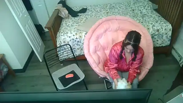 Snapshot of ExoticVibes69 chatting on April 2026 02:27:01 AM ExoticVibes69 online show from April 2026 02:27:01 AM