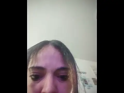 Snapshot of ExoticVibes69 chatting on April 2026 04:19:01 AM ExoticVibes69 online show from April 2026 04:19:01 AM