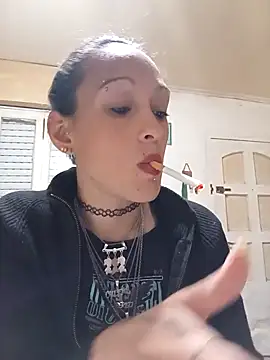 Snapshot of Zorrita_Fox chatting on September 2025 01:11:01 AM Zorrita Fox online show from September 2025 01:11:01 AM