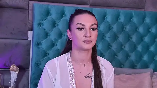 SecretSienna online show from January 2026 07:04:01 AM