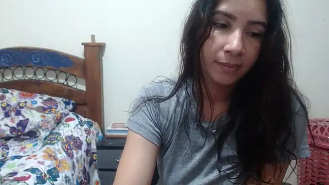 Snapshot of Ainhoa-hot chatting on May 2026 04:43:01 AM Ainhoa-hot online show from May 2026 04:43:01 AM
