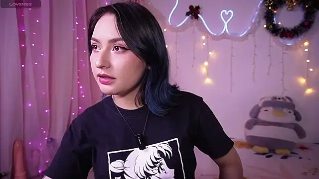 Snapshot of Ahri_howl_sweet chatting on December 2025 10:24:01 PM Ahri howl sweet online show from December 2025 10:24:01 PM