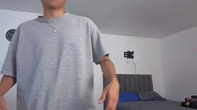 Snapshot of Angel_esteban_fx chatting on July 2026 04:36:01 PM Angel esteban fx online show from July 2026 04:36:01 PM