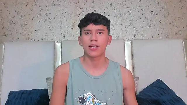 Snapshot of Angel_esteban_fx chatting on March 2025 03:45:02 AM Angel esteban fx online show from March 2025 03:45:02 AM
