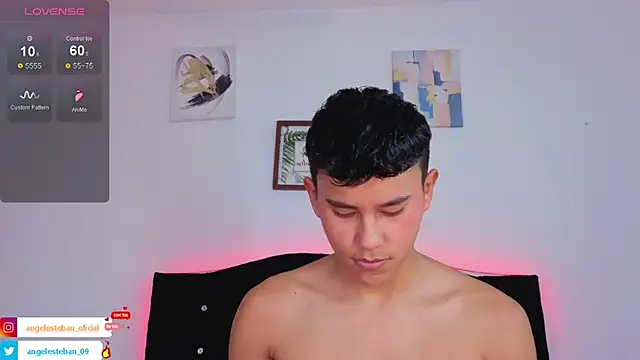 Angel esteban fx online show from November 2025 11:47:01 AM