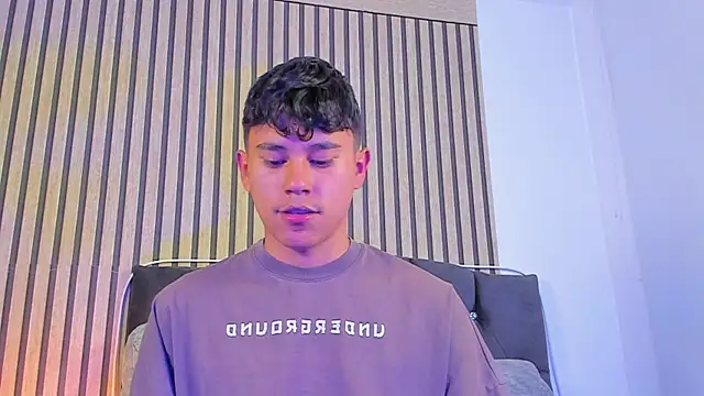 Snapshot of Angel_esteban_fx chatting on June 2026 08:28:01 PM Angel esteban fx online show from June 2026 08:28:01 PM