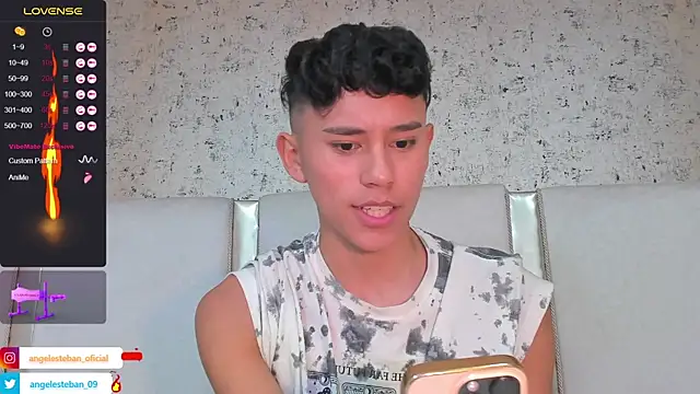 Snapshot of Angel_esteban_fx chatting on March 2025 09:49:01 AM Angel esteban fx online show from March 2025 09:49:01 AM