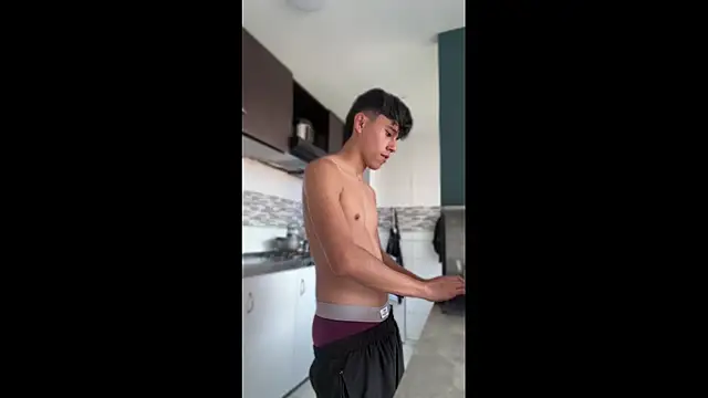 Angel esteban fx online show from April 2026 09:10:02 PM