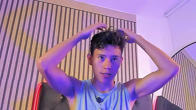 Snapshot of Angel_esteban_fx chatting on June 2026 08:03:01 PM Angel esteban fx online show from June 2026 08:03:01 PM
