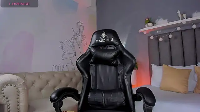 atenea jones online show from January 2026 12:23:02 PM