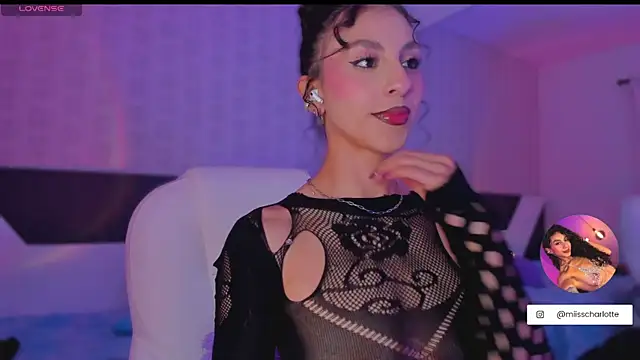 MiissCharlotte online show from November 2025 04:38:02 AM