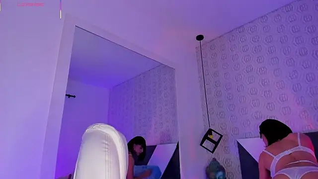 MiissCharlotte online show from October 2025 05:17:01 AM