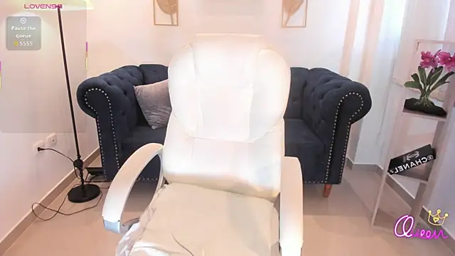 Aida adams online show from February 2026 12:38:02 PM