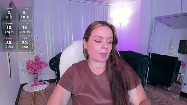 Aida adams online show from March 2025 07:44:01 PM