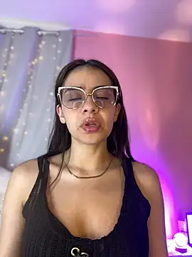 hannacruzsj online show from January 2026 02:54:02 PM