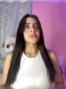 hannacruzsj online show from December 2025 07:38:01 PM