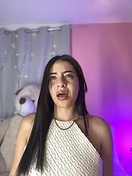 hannacruzsj online show from December 2025 08:25:02 PM