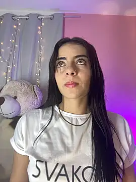 hannacruzsj online show from December 2025 09:28:01 PM