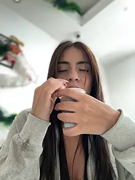 hannacruzsj online show from December 2025 12:29:02 PM