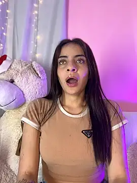 hannacruzsj online show from December 2025 08:04:02 PM