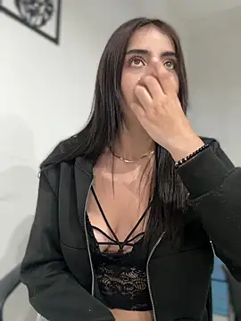 hannacruzsj online show from December 2025 04:44:02 AM