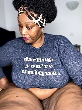 MsWhiteChocolatte online show from March 2026 05:25:04 PM