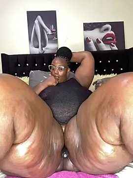 MsWhiteChocolatte online show from February 2025 12:18:02 PM