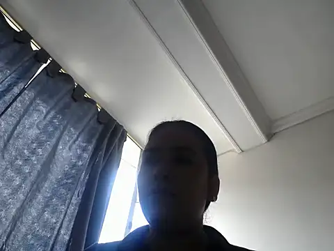 Laura martin  online show from December 2025 03:34:02 PM